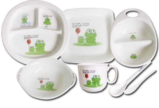 35 VAJILLAS / CUBIERTOS INFANTIL